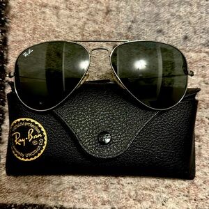 Ray Ban Aviators in Gunmetal